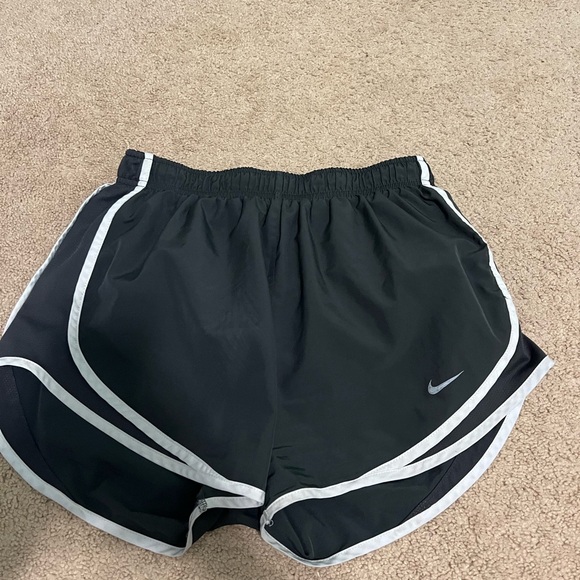 Nike Shorts - Picture 1 of 3